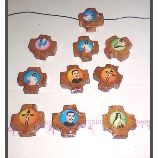 [Mã FAMAYFA giảm 10K đơn 50K] gói 2- 5-10 thánh giá gỗ xỏ vòng tay hình đức mẹ & chúa ngẫu nhiên size 16mm | BigBuy360 - bigbuy360.vn