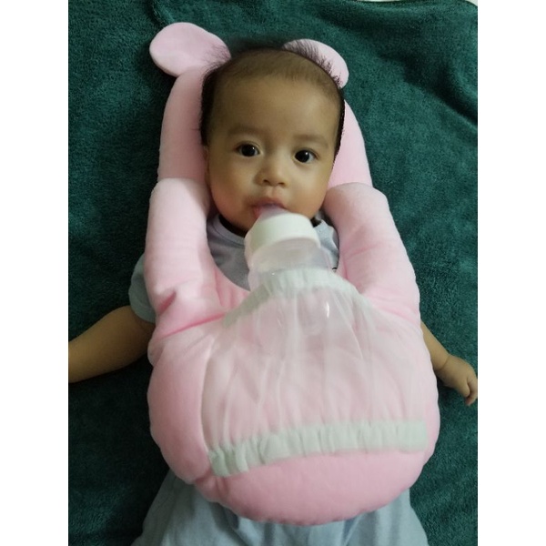Gối nằm đa năng chống méo, đỡ bình sữa cho bé