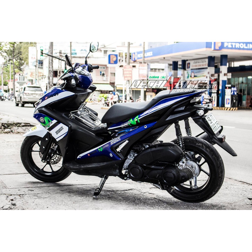 Tem trùm xe NVX Movistar