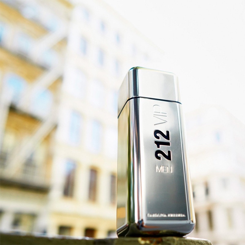 Nước hoa nam Carolina Herrera 212 Vip Men EDT 100ml