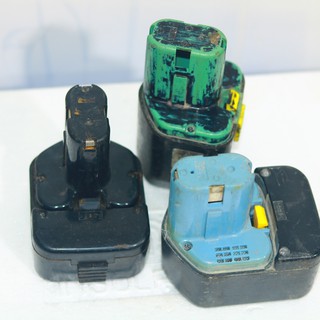 Vỏ pin hitachi 12V