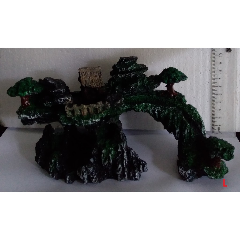 Núi nhựa trang trí size L