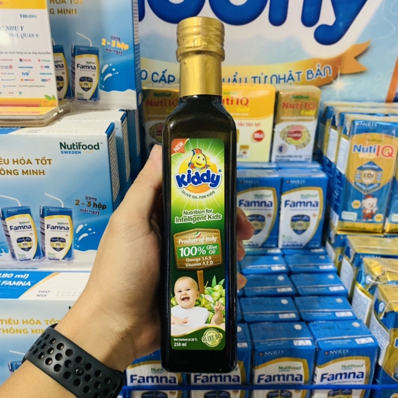 Dầu dinh dưỡng Kiddy 250ml cho trẻ (Olive và Cá hồi)