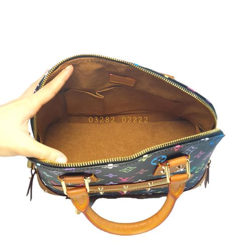 IV. Túi xách LV dáng hến si Nhật xịn sò