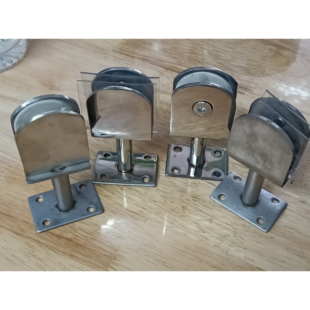 Kẹp đỡ tay vịn /tay thẳng kẹp kính đỡ tay vịn cầu thang