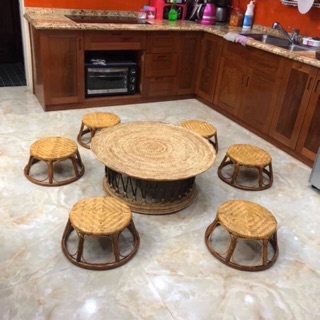 Bàn mây tre đan thủ công dân tộc Thái