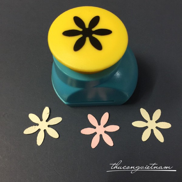 DH25-14 Dập hình hoa 6 cánh nhọn 2.5cm