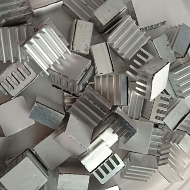 TẢN NHIỆT CHO IC ( 8* 8 *5 MM)  10 MIẾNG
