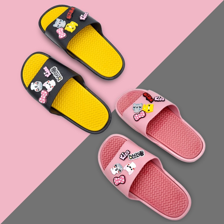 Dép quai ngang gắn 10 Sticker KITTY cực xinh dễ thương mẫu mới 2022 dép nữ cao su mềm nhẹ êm chân