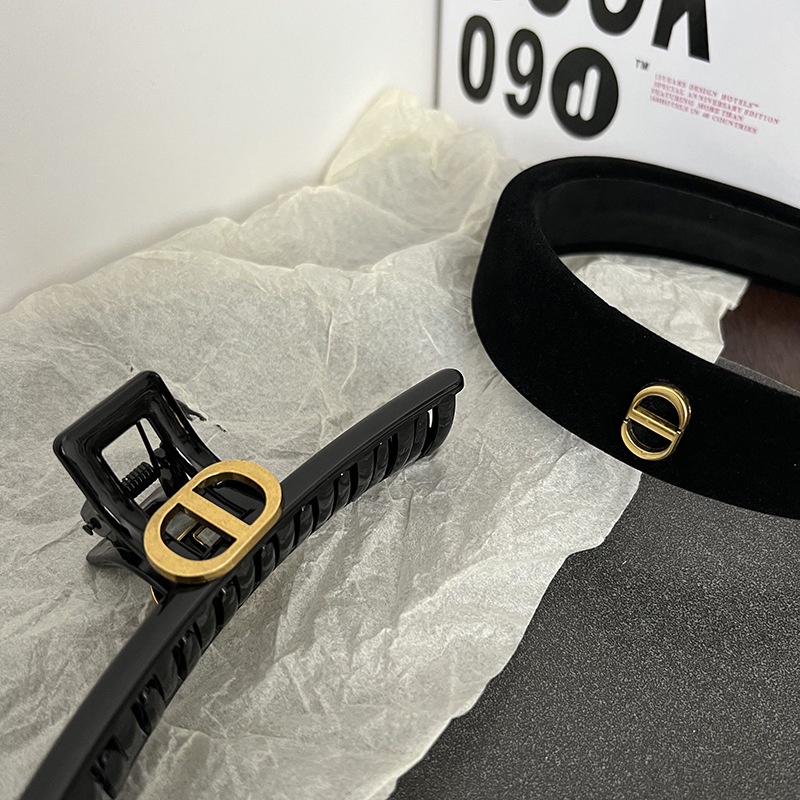 Kẹp Tóc Hình Cá Mập Sang Trọng Cho Nữ