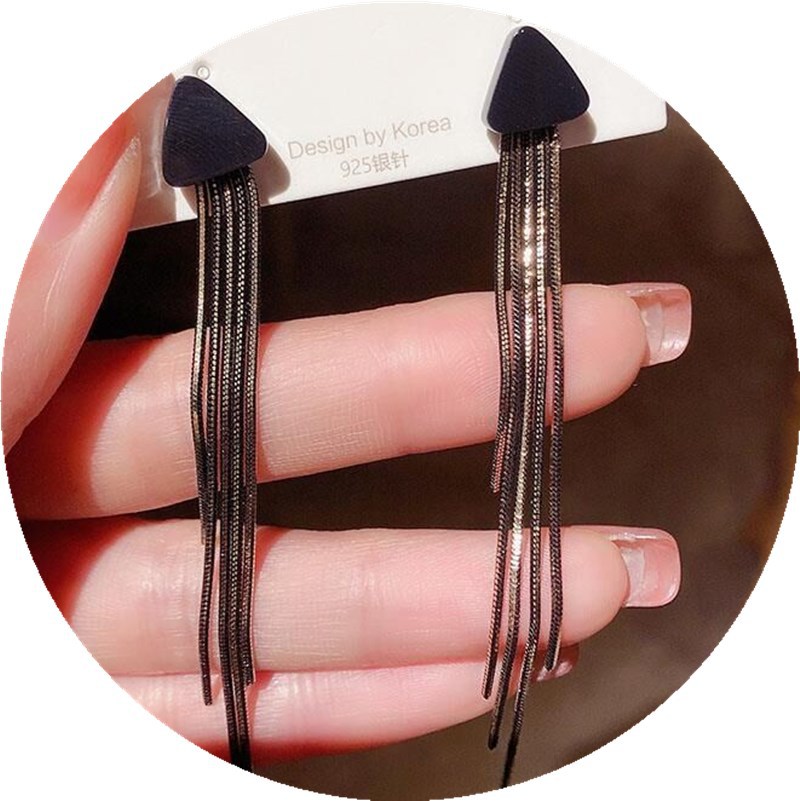 Khuyên Tai Thời Trang Dáng Dài Phong Cách Hàn Quốc