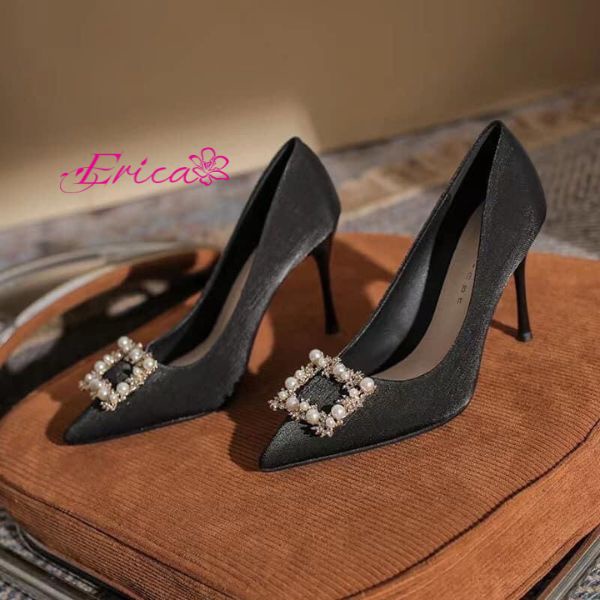 Giày cao gót 9p mũi nhọn đính đá và ngọc bản vuông to 2 màu trắng đen quyến rũ mọi ánh nhìn ERICA SHOES H167