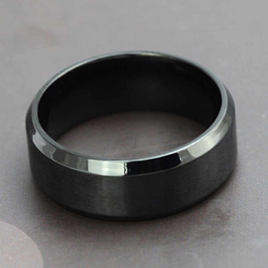 Nhẫn titan mạ vàng 18k đơn giản cá tính 8mm dành cho nam và nữ