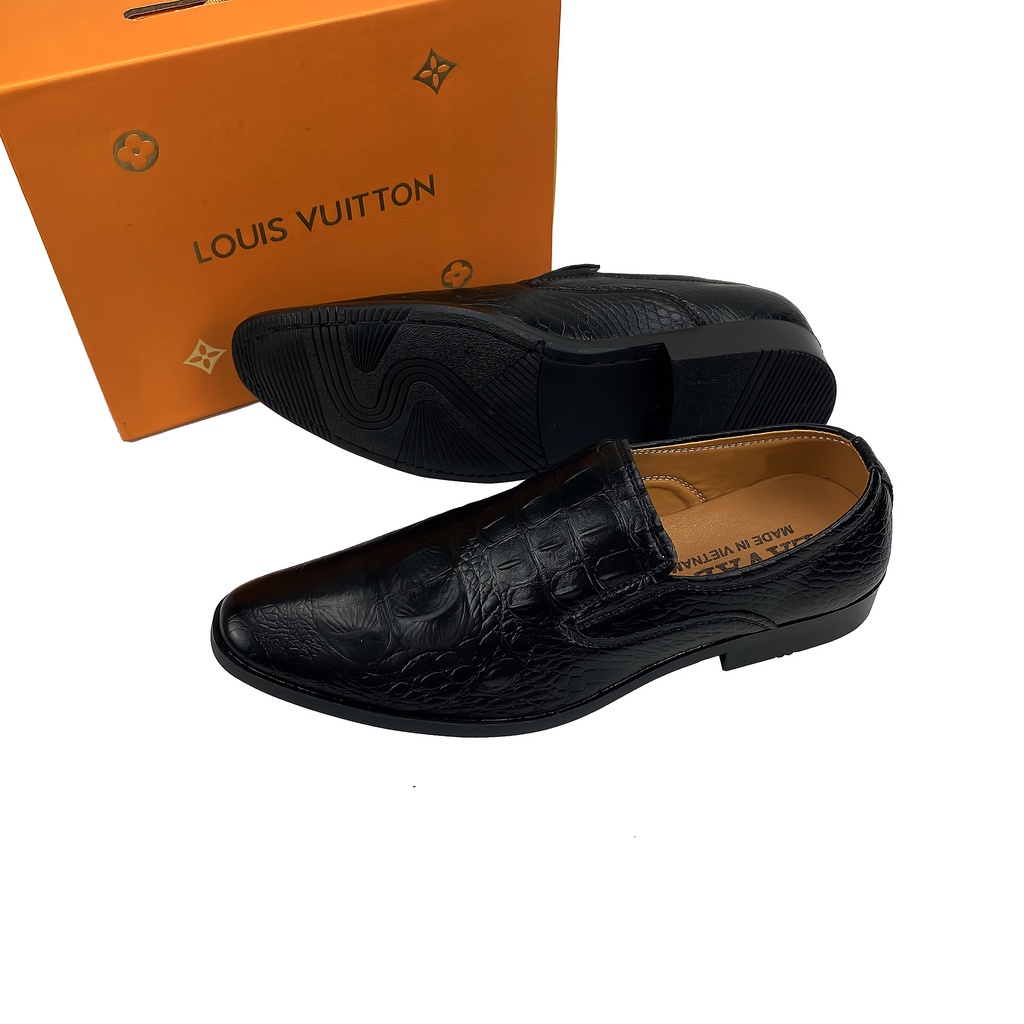 Giày tây nam | in vân cá sấu nổi bật phần thân giày , đế cao su được khâu chỉ gai chắc chắc mã