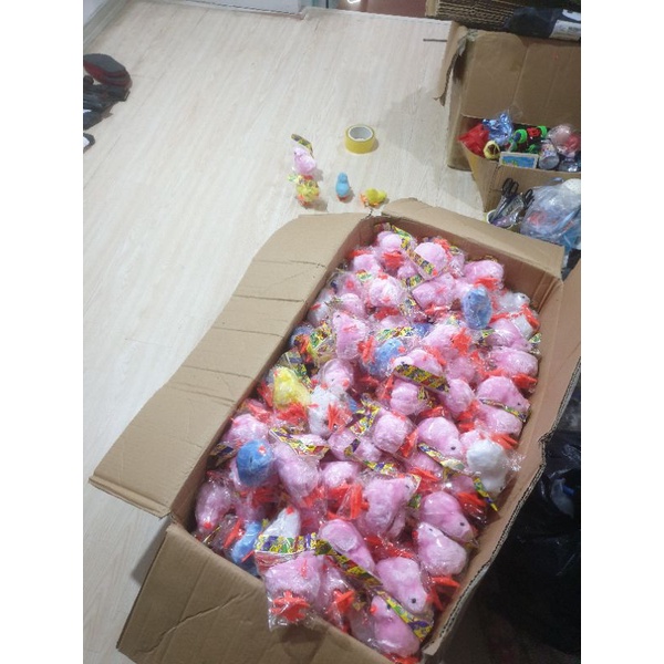 Gà con vặn cót biết chạy cho bé