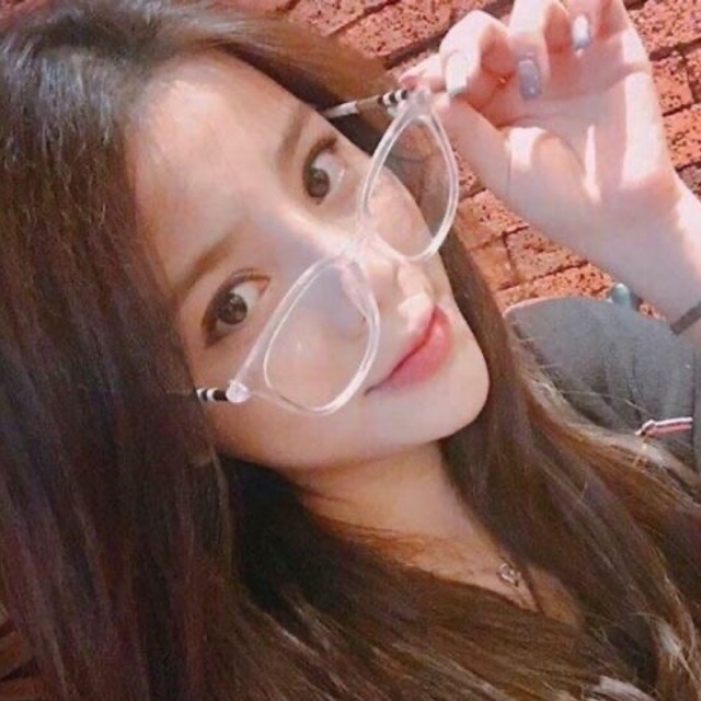 Kính giả cận gọng sọc màu trắng - 10