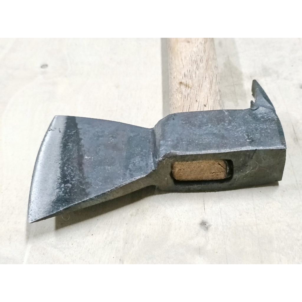 Búa rìu nhíp đen 0.8 kg