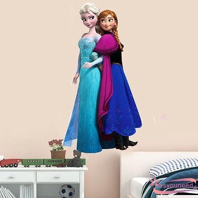 Miếng dán trang trí tường hình FROZEN Elsa&amp;Anna L01