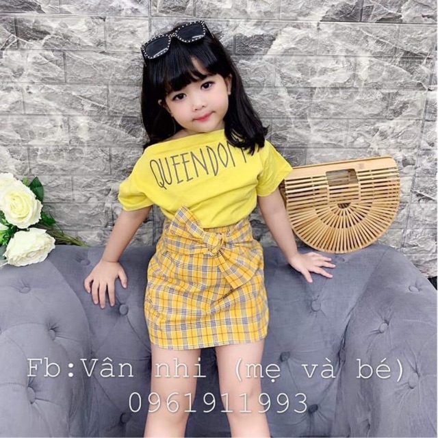 Váy c thảo nguyễn