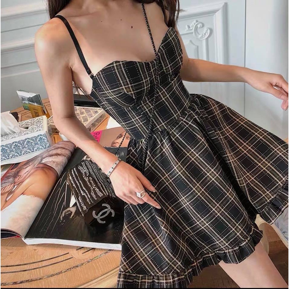Đầm hai dây caro siêu xinh