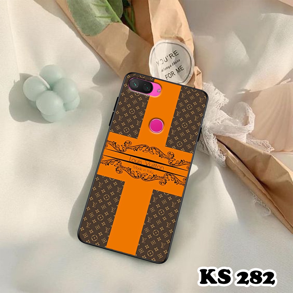 Ốp lưng Xiaomi Mi 8 - Mi 8 Lite - Mi 8 SE - Mi 9 - Mi 9 SE - Ốp in hình ĹÜÏŠVŬITTŌŇ