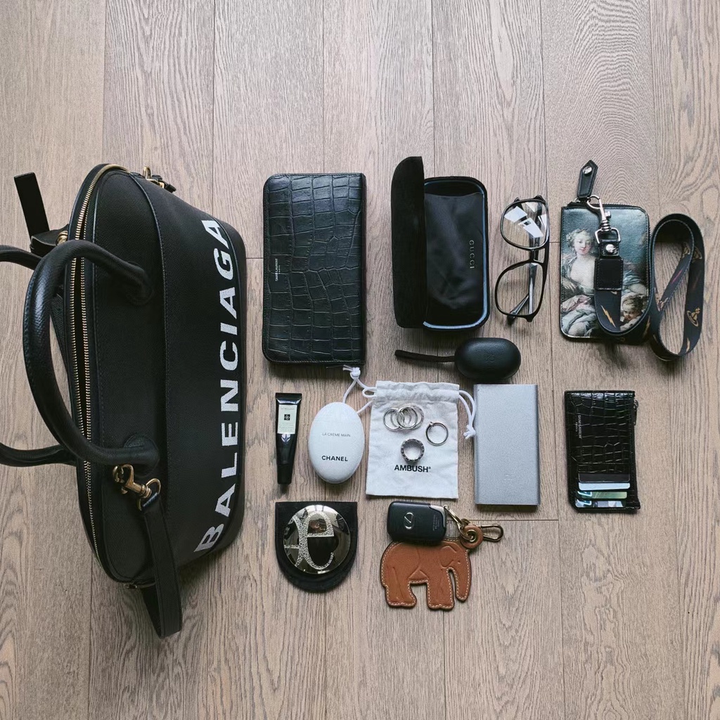 Túi Xách Tay Da Bò MINI Ville XXS Màu Trắng