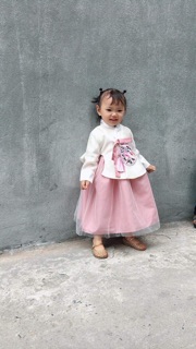 Hanbok cho bé