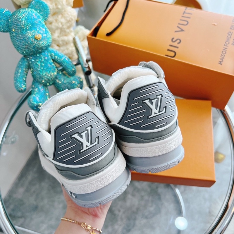 GIÀY L.V TRAINER SNEAKER WHITE GREY LAI AU