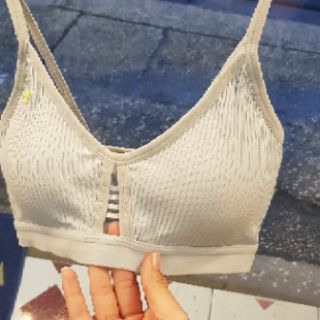 BRA CÚP NGANG REN Combo 2 chiếc 100k