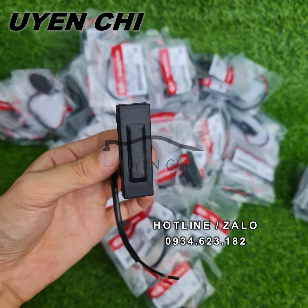 Công tắc mở cốp sau, cao su mở cốp sau xe Morning , I10 , Picanto, Rio, Accent,