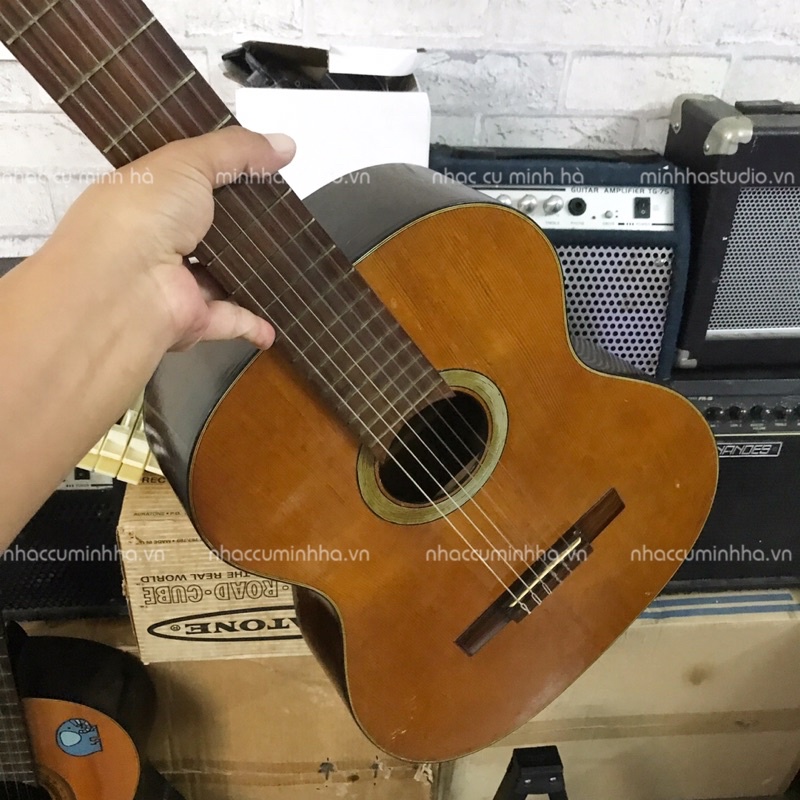 Guitar Classic Nhật Million Voice, đàn đã qua sử dụng, chơi tốt, âm thanh hay