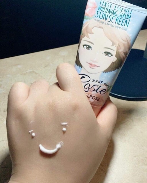 (New 2019) Kem chống nắng Rosie First Essence Whitening Serum Sunscreen SPF45/PA+++ | BigBuy360 - bigbuy360.vn