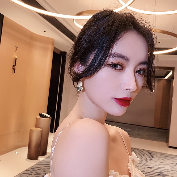 Khuyên Tai Dáng Dài Thiết Kế Độc Đáo Thời Trang / Bông Tai
