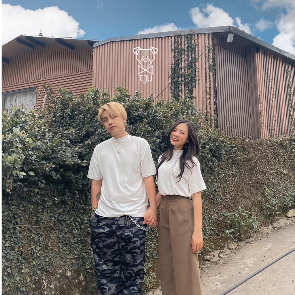Áo thun nam nữ cổ 3cm trơn basic, chất cotton, thiết kế T-Ju màu đen trắng freesize dáng suông, hàn quốc (couple daily)