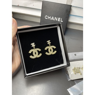Bông tai nữ các mẫu