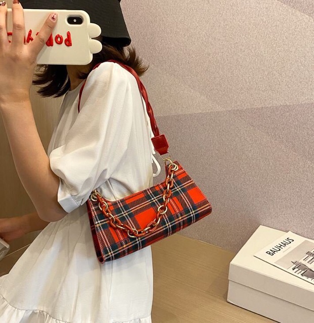 Túi kẻ dáng cut out phối xinh siêu hot