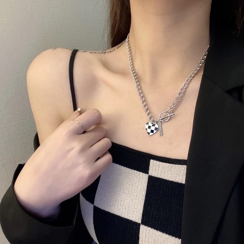 Bộ Trang Sức Vòng Cổ / Vòng Tay / Dây Chuyền Hình Khối Màu Trắng Đen Phong Cách Hip Hop Cổ Điển