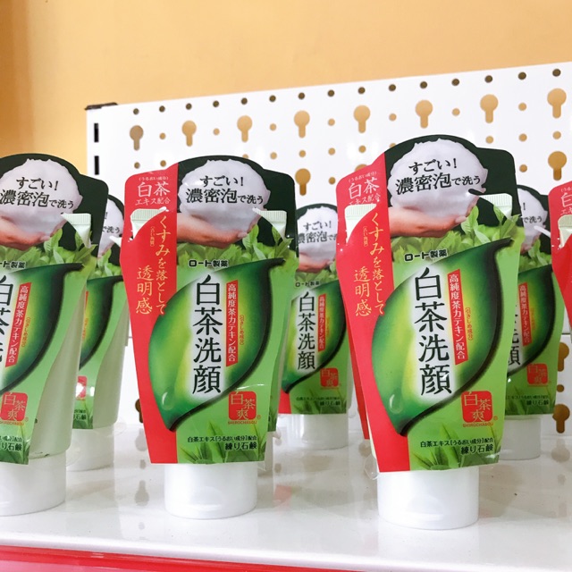 Sữa rửa mặt trà xanh