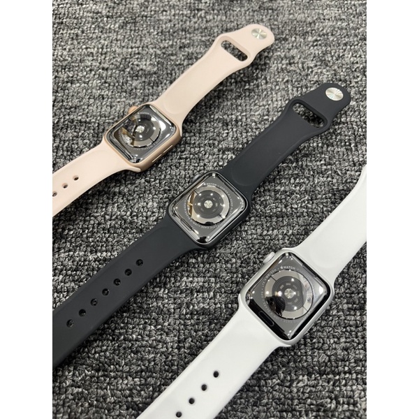 Đồng hồ Applewatch Series 4 CHÍNH HÃNG ( Đủ phụ kiện mua về chỉ việc dùng )