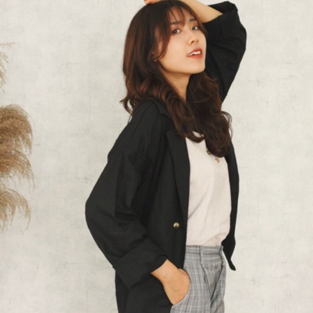 BLAZER LINEN BỐ ĐEN