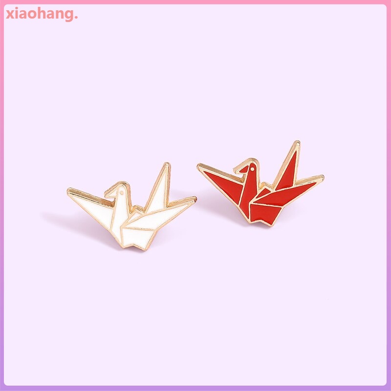 Ghim cài áo hình hạc giấy tráng men 2 màu xinh xắn