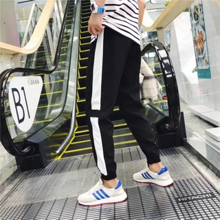 QUẦN JOGGER SỌC TRẮNG CÁ TÍNH