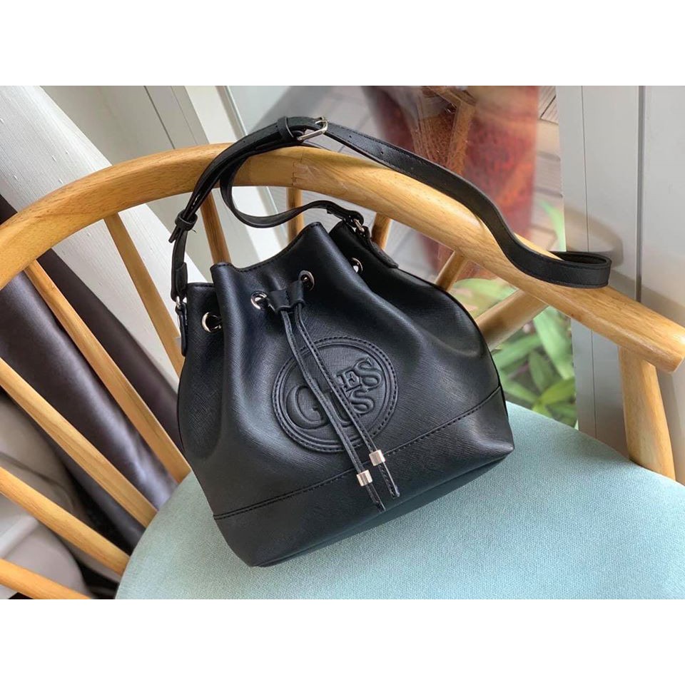 TÚI GUESS BUCKET 2019