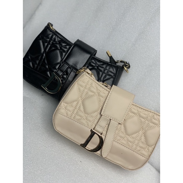 Túi kẹp nách chữ D