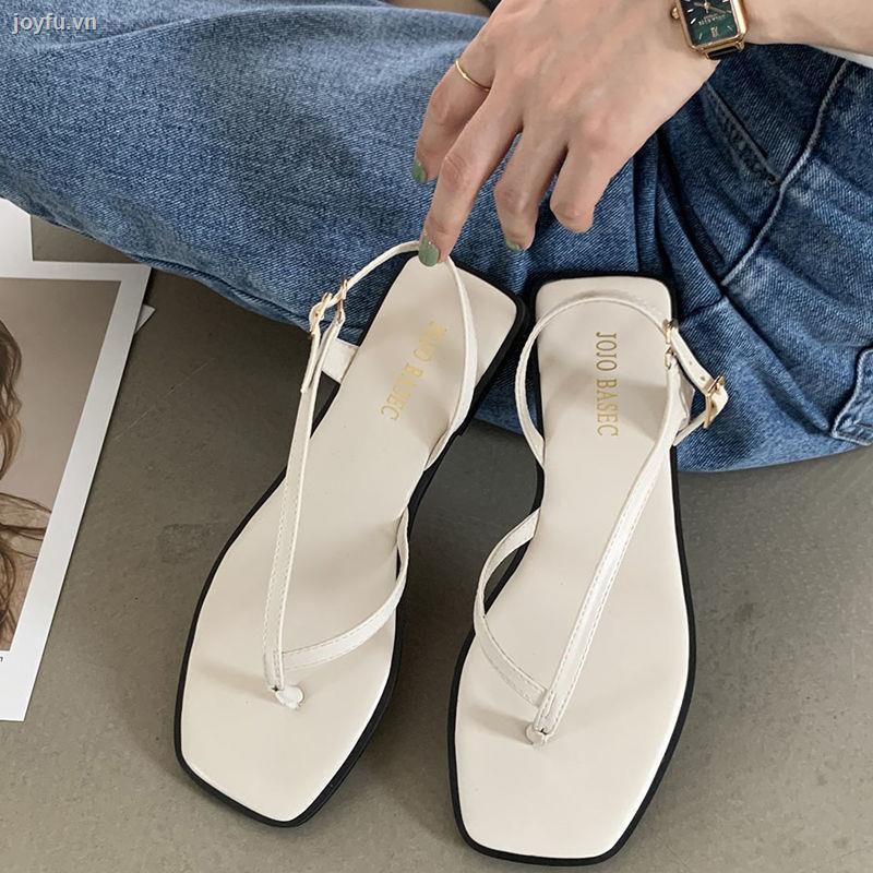 Sandals female summer flat bottom 2021 new net celebrity ins wild French simple fashion solid color flip-flop beach shoes