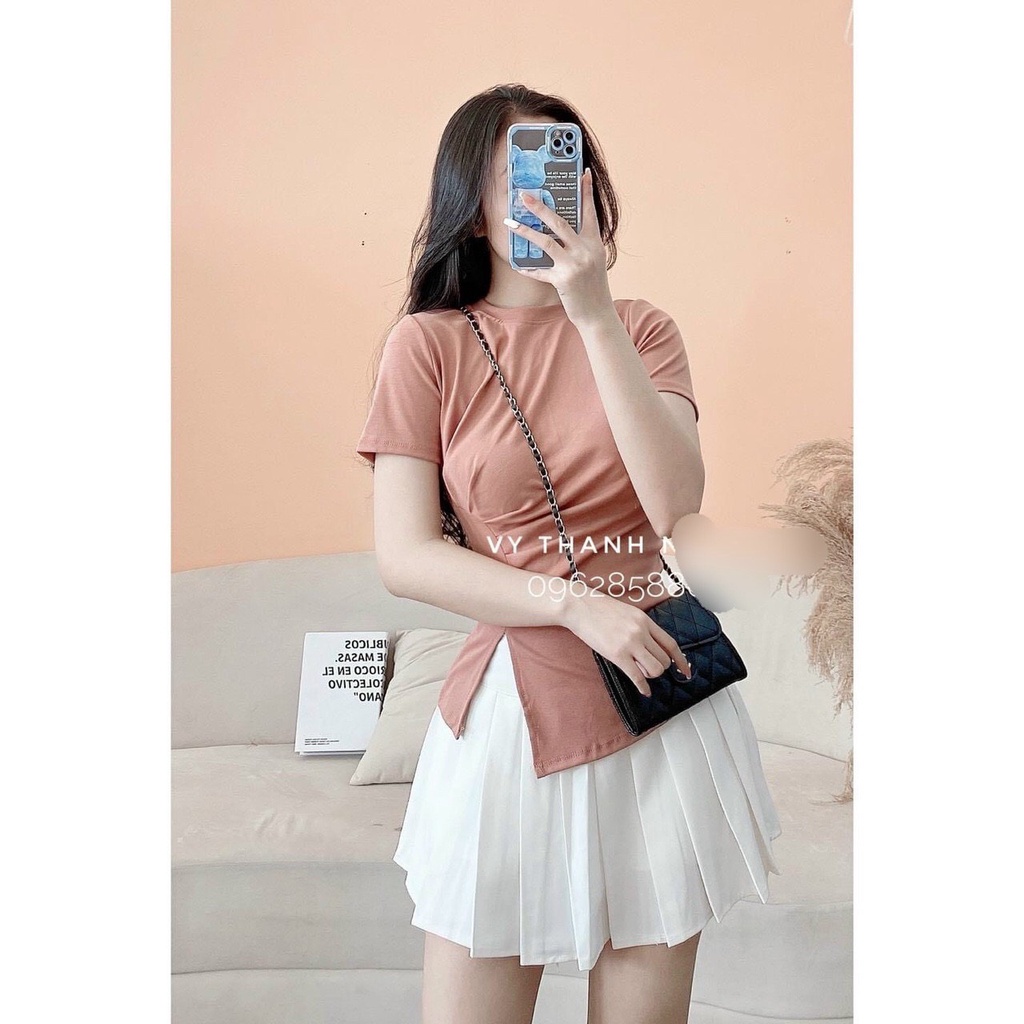 Áo thun cộc tay xẻ cạnh