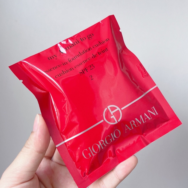 Phấn nước mini Cushion Giogior Armani 1,7g gồm gương + bông đánh