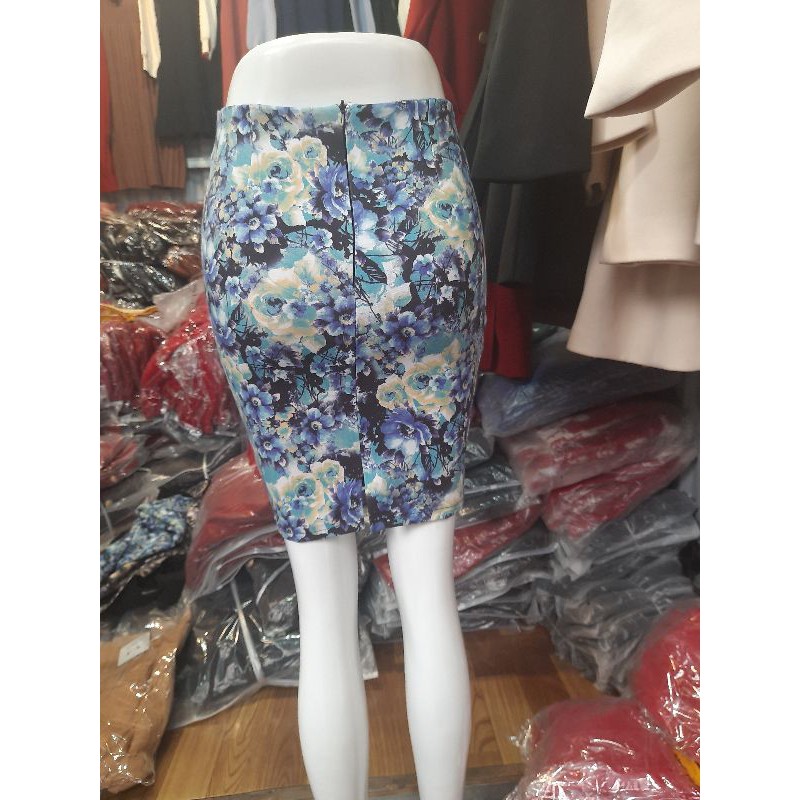 Chân váy ôm dáng ngắn