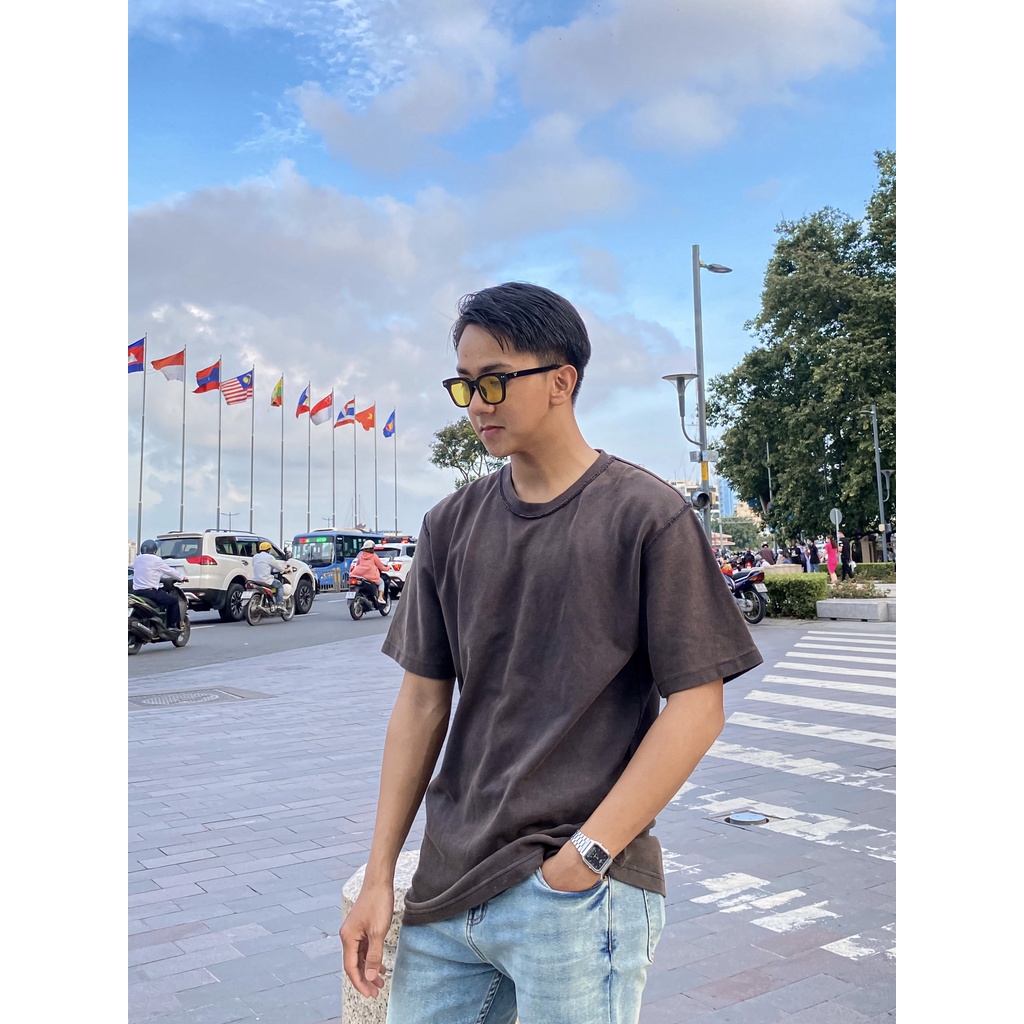 Áo thun tay lỡ may ngược