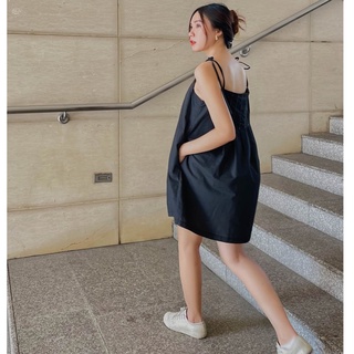 | 𝘽𝙇𝘼𝘾𝙆 𝙁𝙍𝙄𝘿𝘼𝙔 | Váy cami hồng - đen Fabric Holic